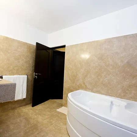 Vila Restaurant Transilvania Hotel 3*
